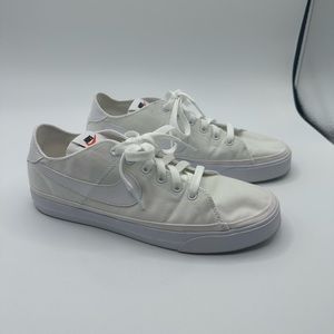 Nike Women's Court Legacy Canvas Shoes
